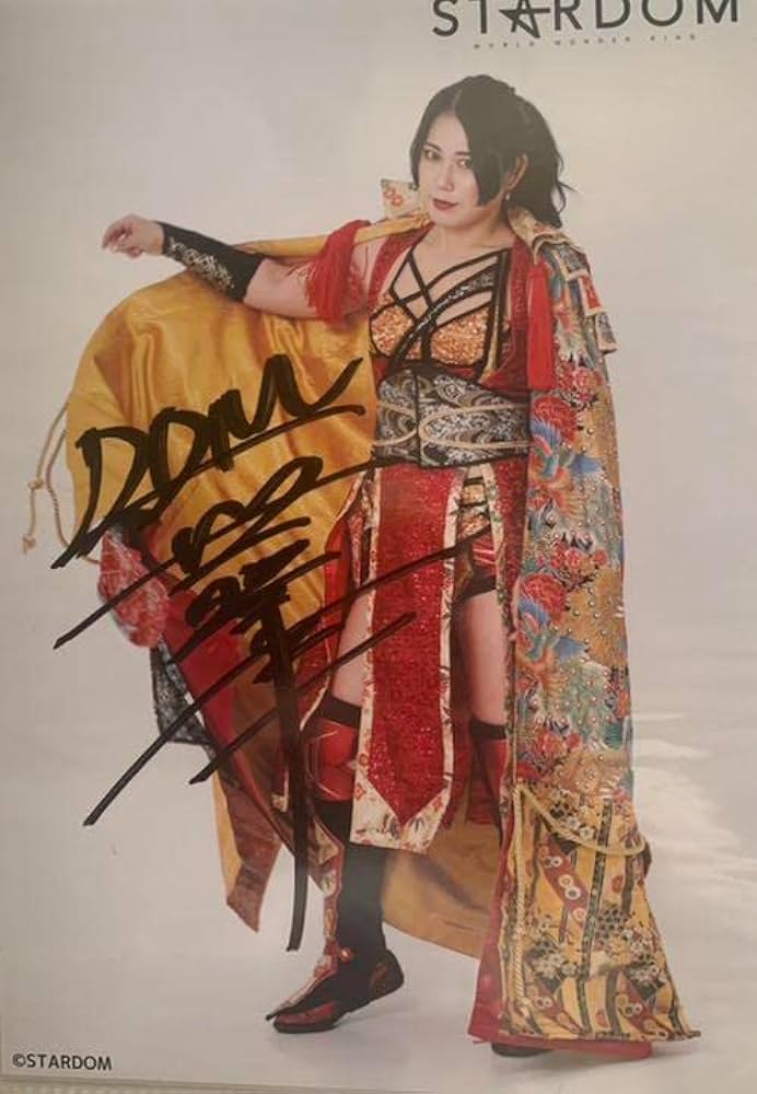 スターダムポートレート舞姫 Amazon.co.jp: 女子プロレス スターダム 舞華 サイン入りポート